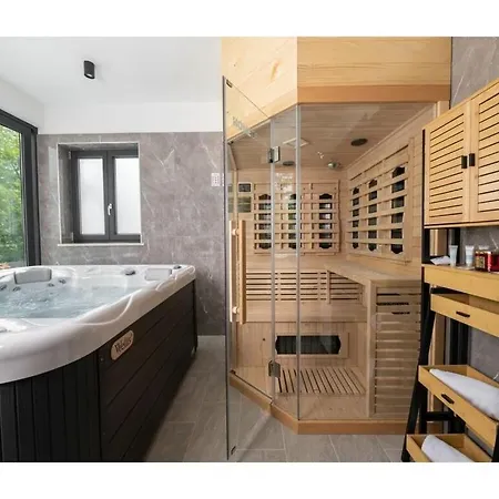 Alison Deluxe Junior