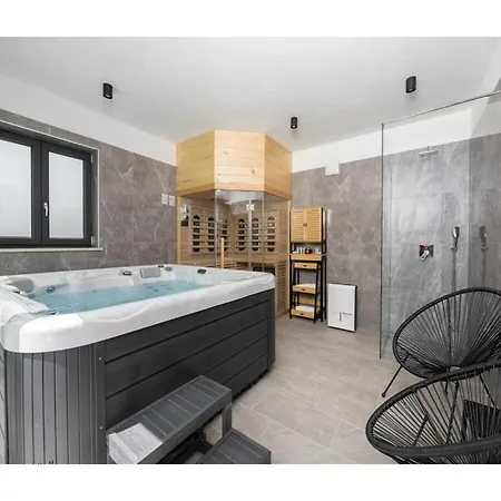 Alison Deluxe Junior * Ružići