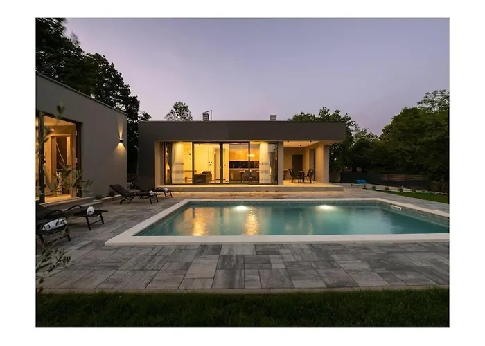 Alison Deluxe Junior Ruzici (Sveta Nedelja)